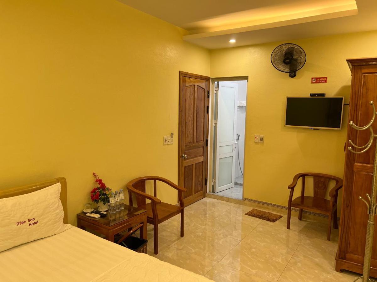 Thien Son Guesthouse Ha Giang Exterior photo